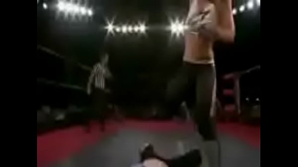 Nonton Sara Del Rey Piledrives Reggie thumbnail