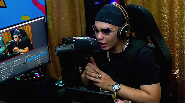 Nonton Dois Reais Ou Um Presente Misterioso Da Martina Olivera? - Podcast P&aacute;pum No Barraco! thumbnail