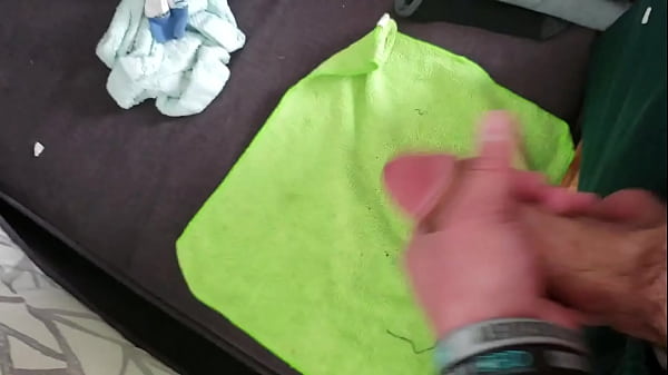 Nonton Busting A Nut thumbnail