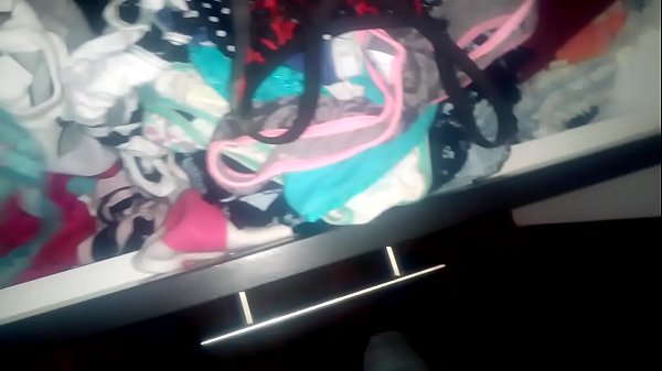 Los calzones de la h. de mi tia 