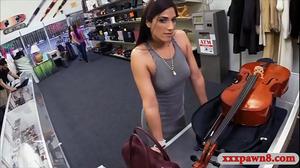 Play MP4 - Sexy babe gets her pussy pounded by nasty pawn keeper