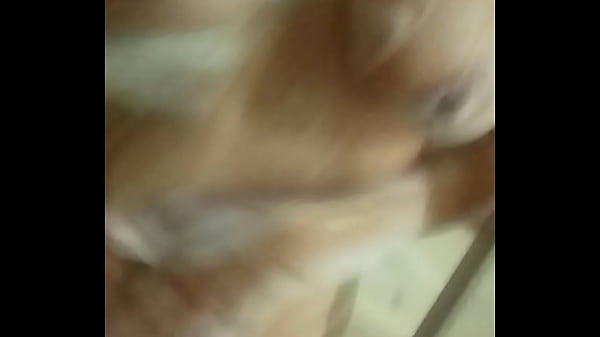 Play MP4 - San Diego Ex in the shower