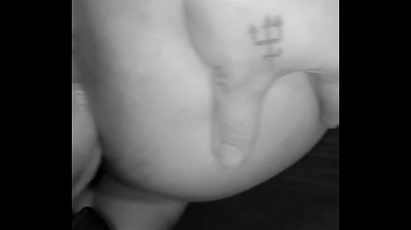 Play MP4 - Morena safada Hanna Rabuda levando rola em P&B- PREVIA