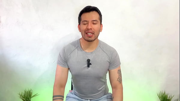 machos sobrecargos se chupan la verga hasta hacerse venir y se lo comen juntos 