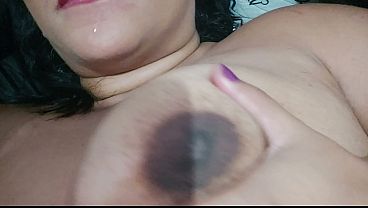 Putinha com Saudade Se Preparando pra Gozar na Chamada de