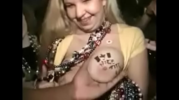 Play MP4 - mardi gras big boobs grope 7