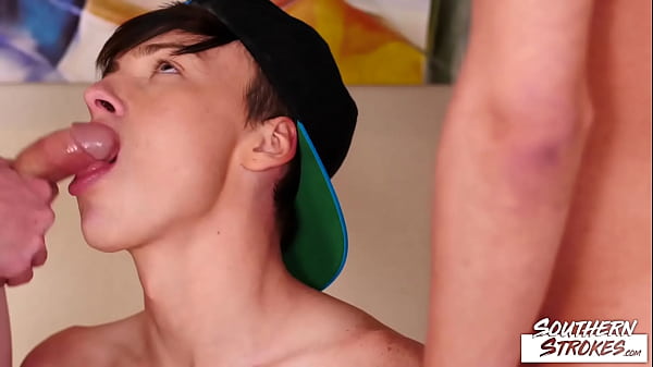 Cute Twink Barebacked In Spitroast 3way 