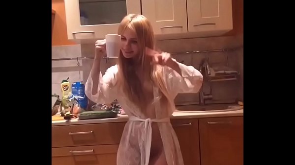 Alexandra naughty in_her kitchen Bestof VK live