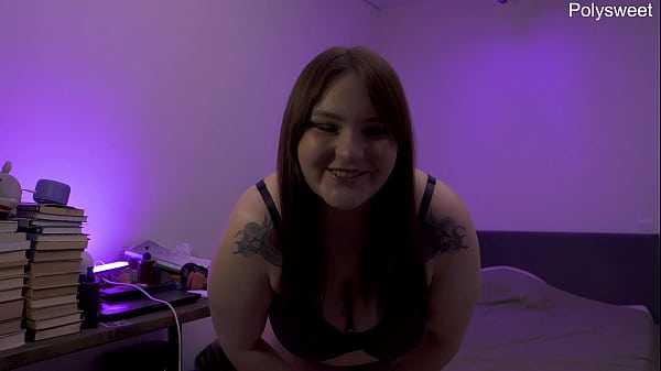 Nonton Masturbation And Gentle Moans Of A Mistress With A Strap-on thumbnail