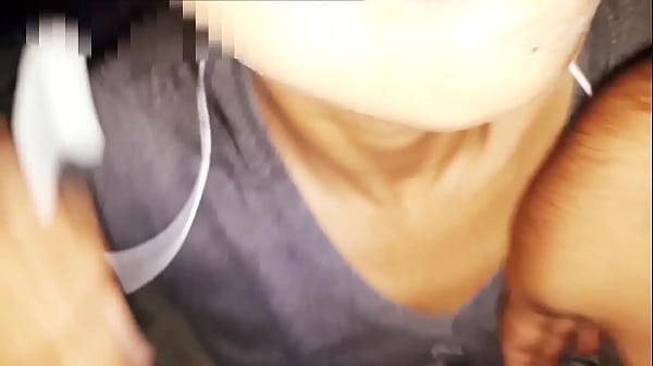 Mi hermanita susy me da una chupada de pene y me corro_en su boquitasexy y caliente oralcreampie