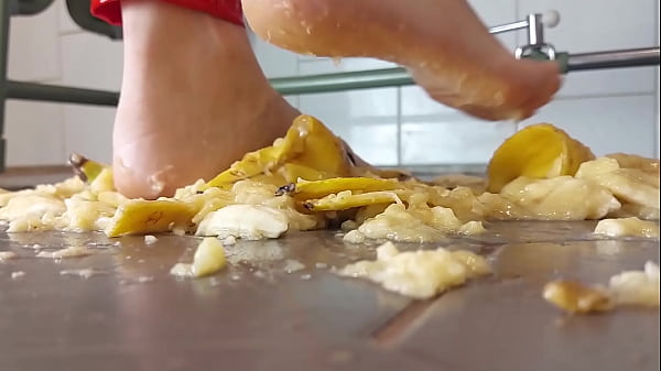 I Crush Bananas Like Your Dick thumbnail