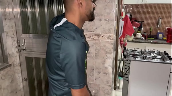 Play MP4 - Acabou a agua quente