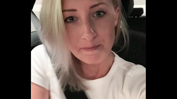 Play MP4 - Omg so risky&excl; Tight pussy fingered to orgasm in the public car park