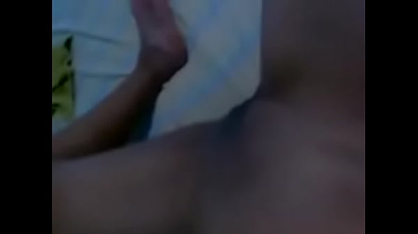 PUTA VENEZOLANA SE MASTURBA PARTE 1