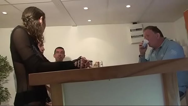 Nonton Raunchy Whore Gets Fist Fucking Up The Ass Mf006303 1 thumbnail