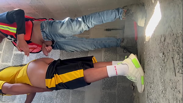 Play MP4 - Sin condon&period; Follando a pelo con alba&ntilde;il