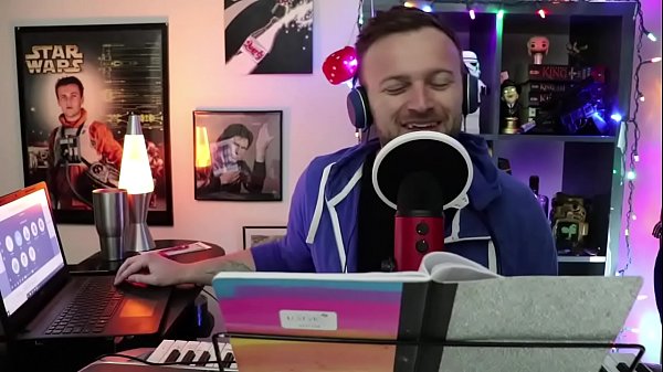 Get In That Tatey Hole | CANDY CLIPS: Intergalactic Candycast Ep #004