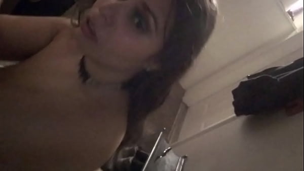 GINGER PARIS Sucking Dick_Really Good