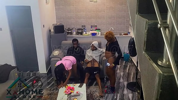 Play MP4 - College orgy party in school hostel