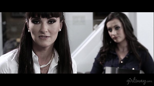 Bianca Breeze,Georgia Jones - The Senator's Speech