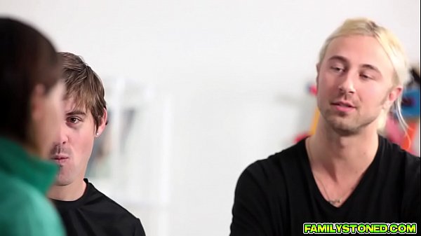 Hope got cocks in her mouthand pussy