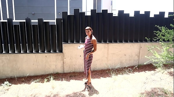 Nonton Public Sex Adventure In The City Woods thumbnail