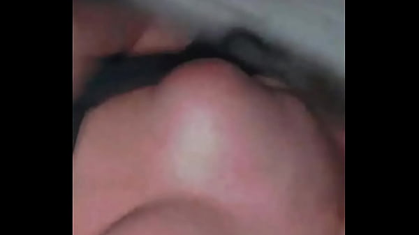 Play MP4 - Novinha mostrando peitos