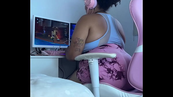 Play MP4 - Gaming Gone Wrong Embarrassing Moment While Playing Online