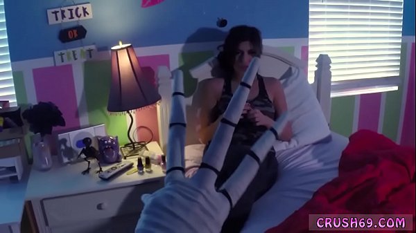 Teen dildo talkand chinese masturbation first_time Swalloween_Fun