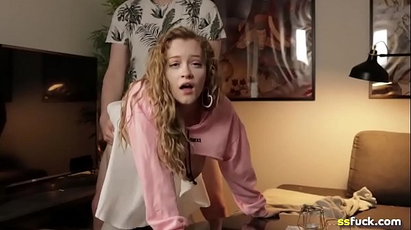 AGREAT GIRL GETTING_FUCKED IN THE PUSSY.