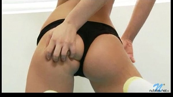 Play MP4 - y&period; Solo