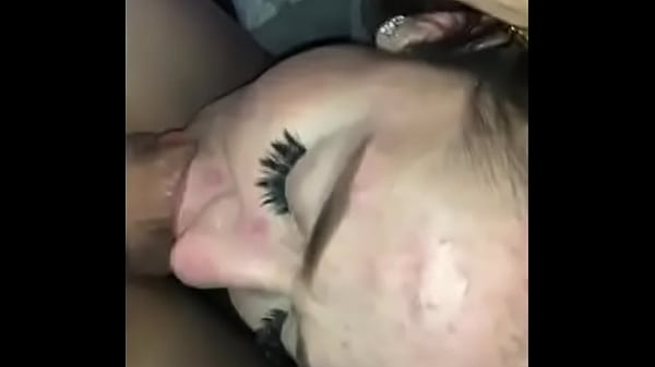 svenska collegeamatör tonåring ger den bästa deepthroat_någonsin