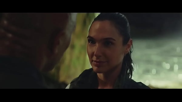 Love gal galot in sex hot red movie