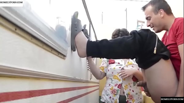 Mamada Oculta Con Claudia Marie Ctdx thumbnail