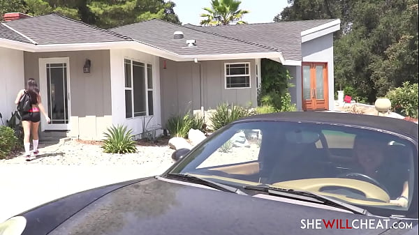 Hot Wife_Karlee Grey GetsStretched Out by The Personal Trainer