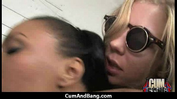 Deepthroat forGroup of White_Cocks 26