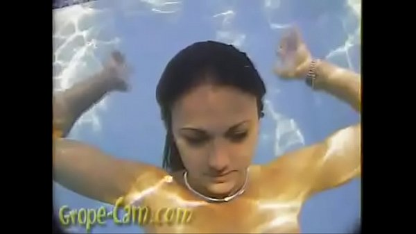 Sexy Brunette Underwater!!! 