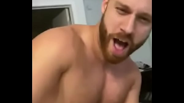 Play MP4 - Brogan NYC Gostoso Dando o cu para Coroa Tesudo