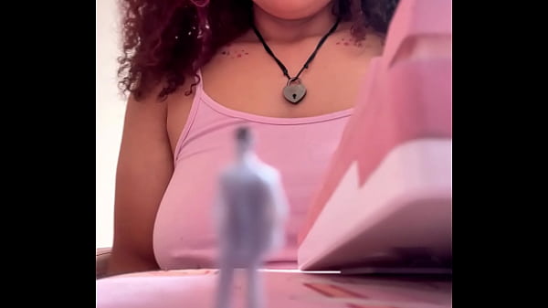 Nonton Chubby Ebony Giantess Fart Domination Punishes Tiny Man thumbnail