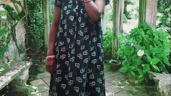 Play MP4 - girlfriend having fuck outdoor