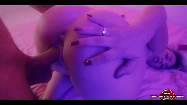 Fui mostrar meu brinquedinho novo, eacabei dando o cu no pelo pro cinegrafistaCOMPLETO XRED