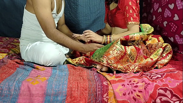 Play MP4 - Arrange Marriage Desi Girl Fucked By Father in law On Her First Night Suhagraat