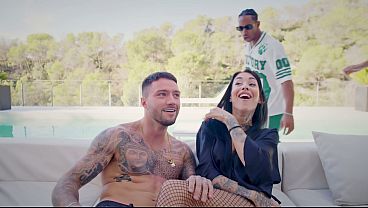 My wife cheats on me by getting double penetrated in front of me with 4 men silvia preslar 