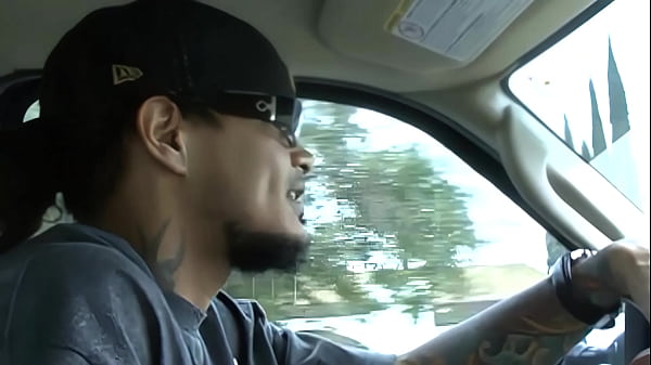 Nonton Kara Kane Has A Tiny Black Adventure thumbnail