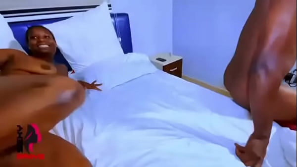 Play MP4 - Hot threesome