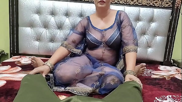 Play MP4 - Indian Desi Bhabhi Ny Dever ka Lund Mu mai dal k Chusa aur gand Chudvai Best Blowjob Hindi Audio