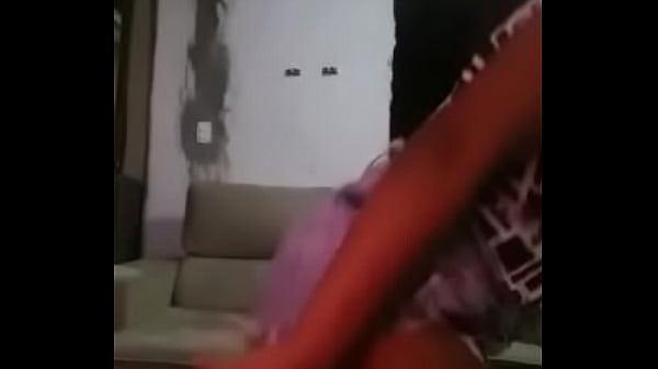 Rebolando bem gostoso