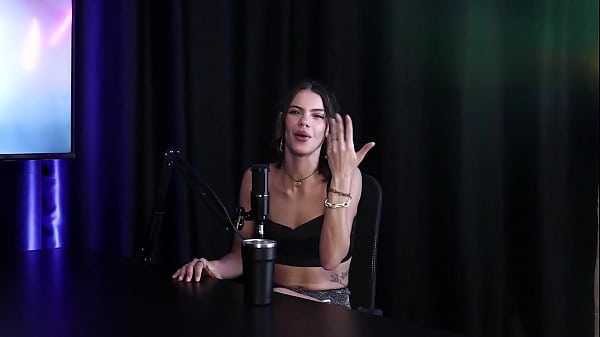 Play MP4 - Come&ccedil;ou como garota de programa ap&oacute;s ficar desempregada&comma; e nunca imaginou que faria hard com 3 paus no cu - Debora Andrade &lpar;SHEER&sol;RED&rpar;