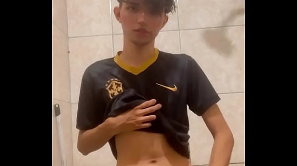 Algu&eacute;m agora para me mamar gostoso cuida em adquirir rt x rt 