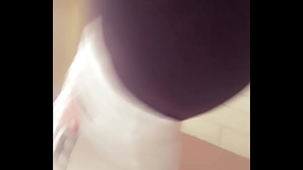 Un momento de descanso  relajada pero siempre mostrandoles algo de mi besitos a todos 